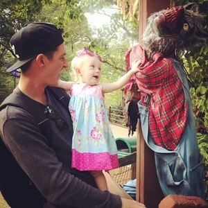 Meet your Posher, Dustin